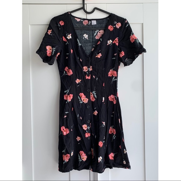 H&M Divided - Floral Dress - Picture 2 of 4